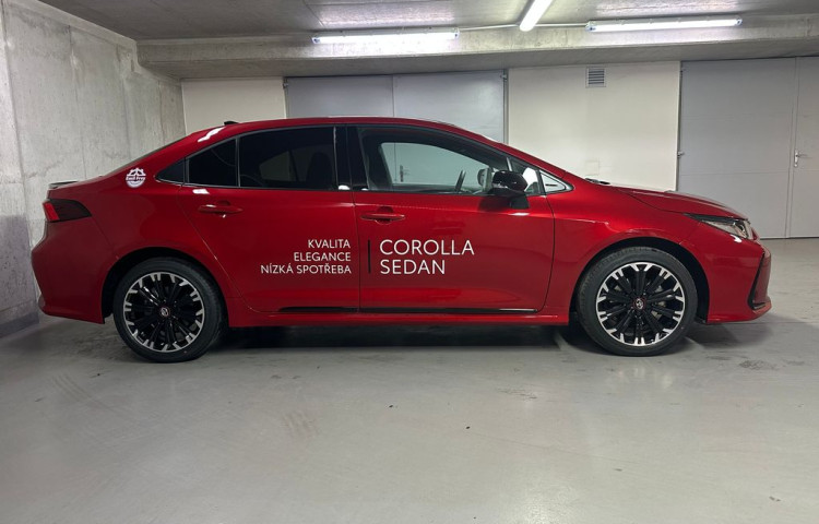Toyota Corolla GR SPORT  1.8 Hybrid e-CVT GR