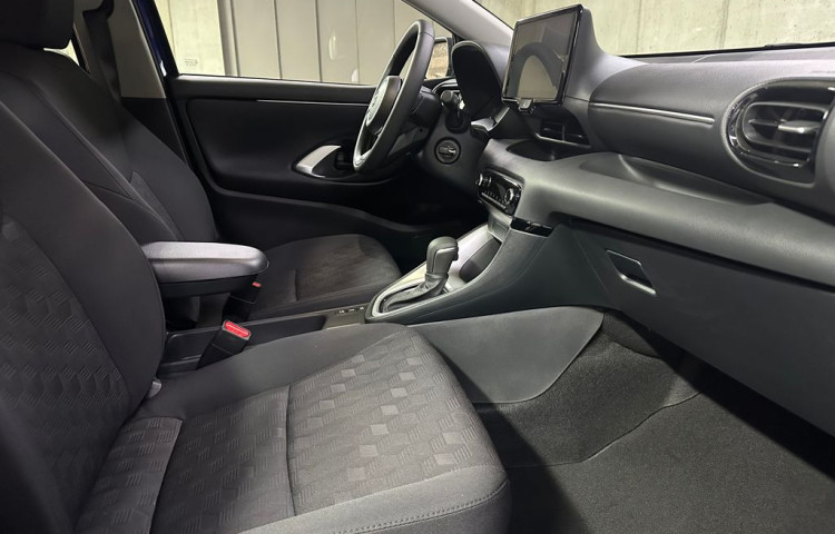 Toyota Yaris 1.5 Hybrid e-CVT Comfort