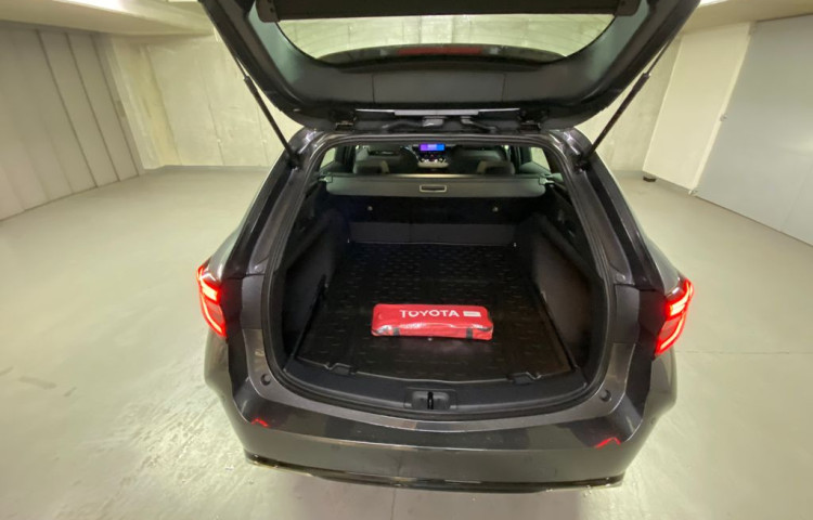 Toyota Corolla Comfort Tech 1.8 Hybrid e-CVT