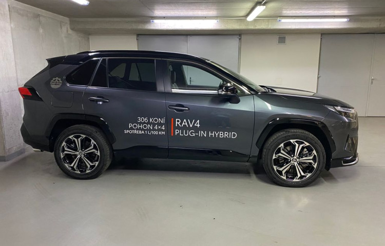 Toyota RAV 4 SELECTION  2.5 Plug -in Hybrid
