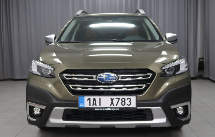 Subaru Outback TOURING 4X4 AWD + hnědá kůže.