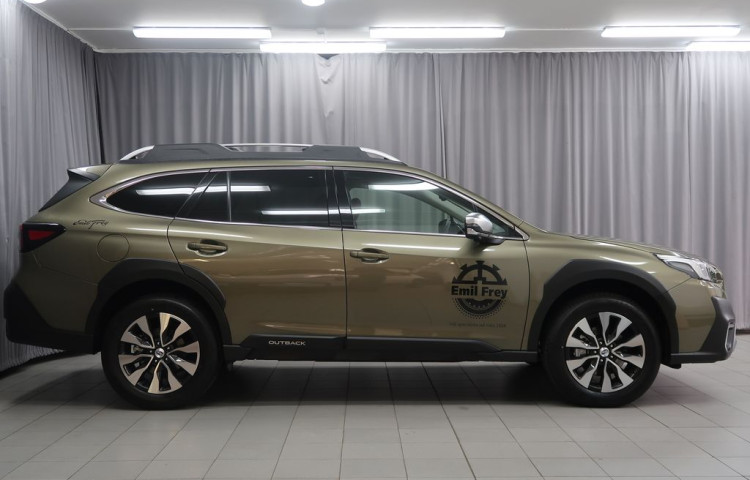 Subaru Outback TOURING 4X4 AWD + hnědá kůže.