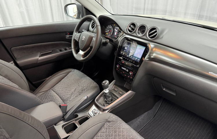 Suzuki Vitara 1,4 Elegance4x4-k odběru 8/25!