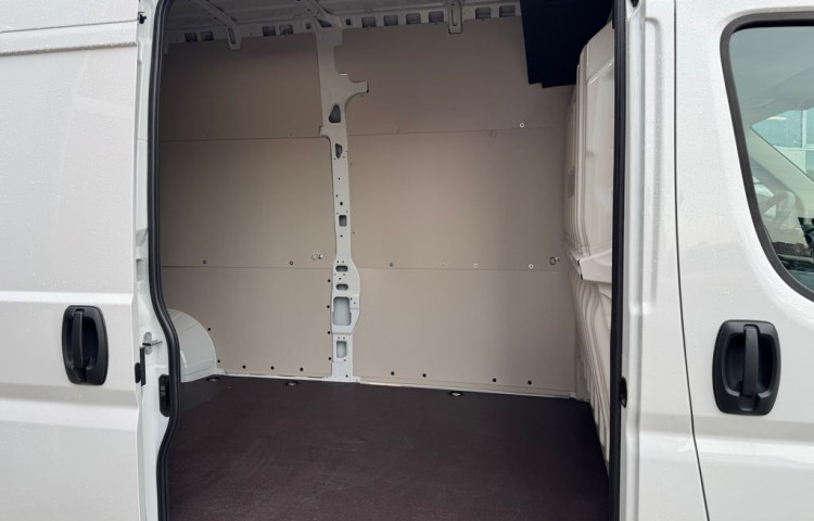 Toyota ProAce Active 3,5t L4H3 2,2 D 180k Mu