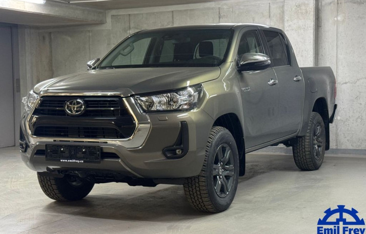 Toyota Hilux Active 2.8 Double Cab 6 MT