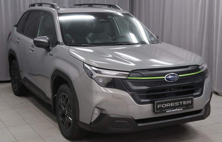 Subaru Forester TOURING 4X4. K ODBĚRU IHNED!