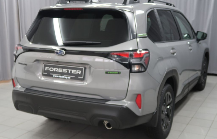 Subaru Forester TOURING 4X4. K ODBĚRU IHNED!