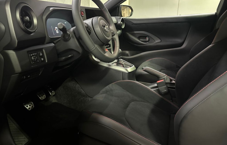 Toyota Yaris GR Dynamic  1.6 Turbo 280 k GR