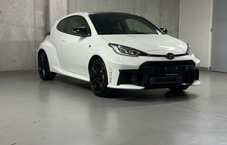 Toyota Yaris GR Dynamic + VIP 1.6 Turbo 280