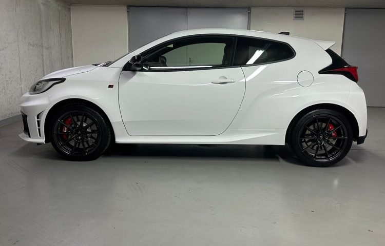 Toyota Yaris GR Dynamic + VIP 1.6 Turbo 280