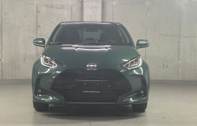 Toyota Yaris STYLE 1.5 Hybrid e-CVT STYLE