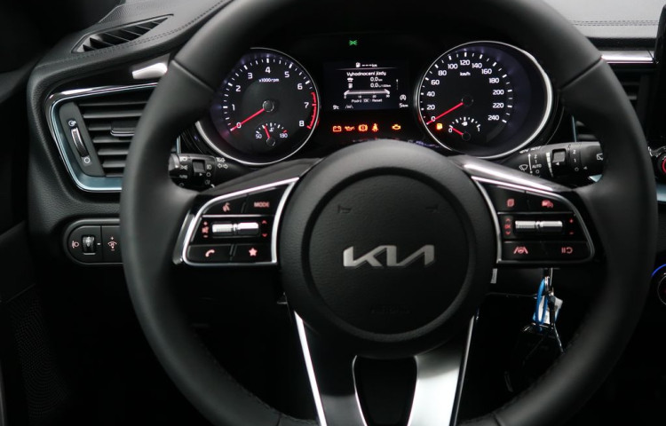Kia Ceed SW Edice 30 - K odběru IHNED