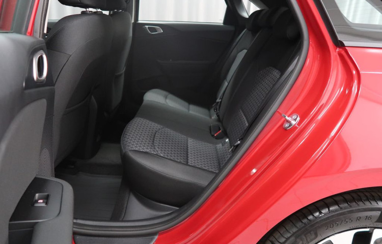 Kia Ceed SPIN - K odběru od IHNED