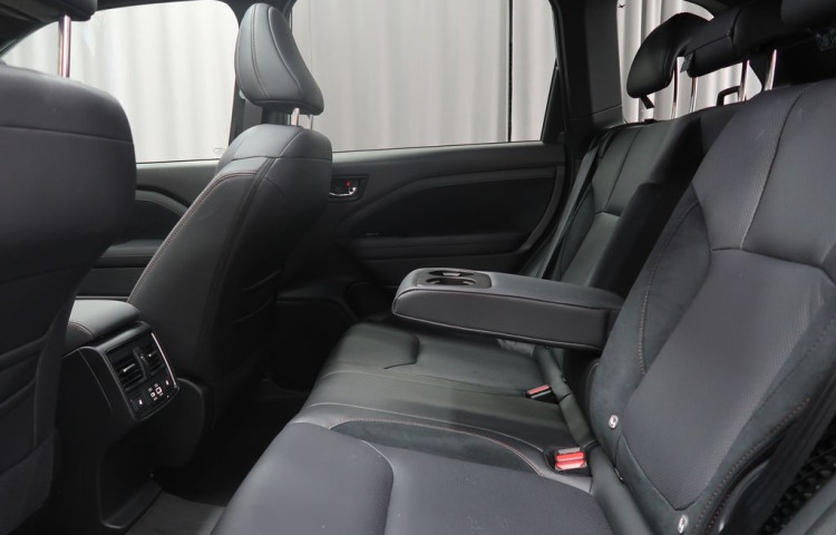 Subaru Forester TOURING 4X4. Předváděcí vůz.