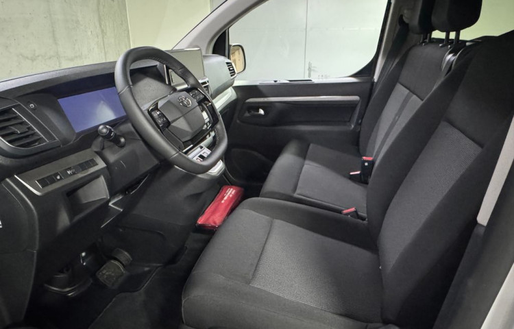 Toyota ProAce Verso L1 Business 9 míst 2.0 AT