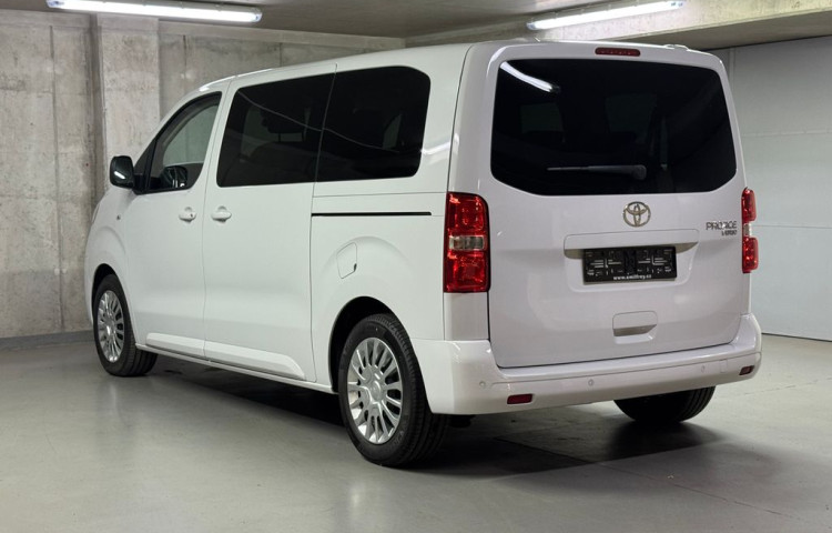 Toyota ProAce Verso L1 Business 9 míst 2.0 AT