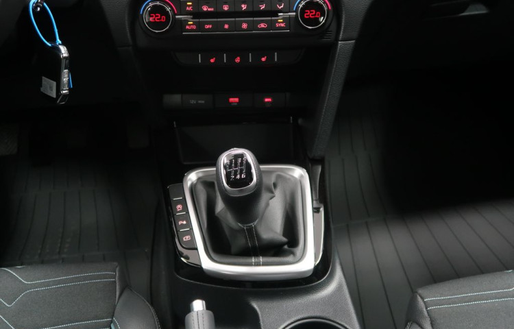 Kia Ceed EDICE 30 - K odběru IHNED