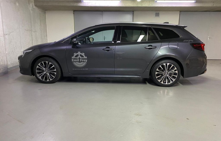 Toyota Corolla Style 1.8 Hybrid e-CVT  Tourin