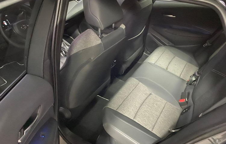 Toyota Corolla Style 1.8 Hybrid e-CVT  Tourin