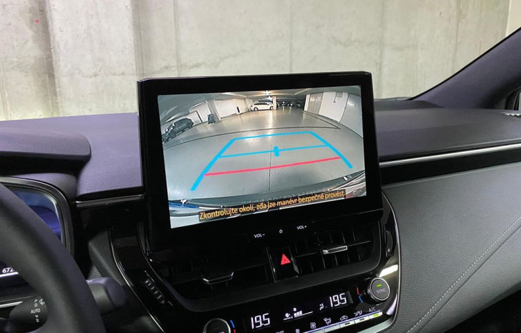 Toyota Corolla Style 1.8 Hybrid e-CVT  Tourin
