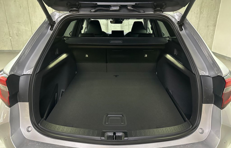 Toyota Corolla Style 1.8 Hybrid e-CVT  Tourin