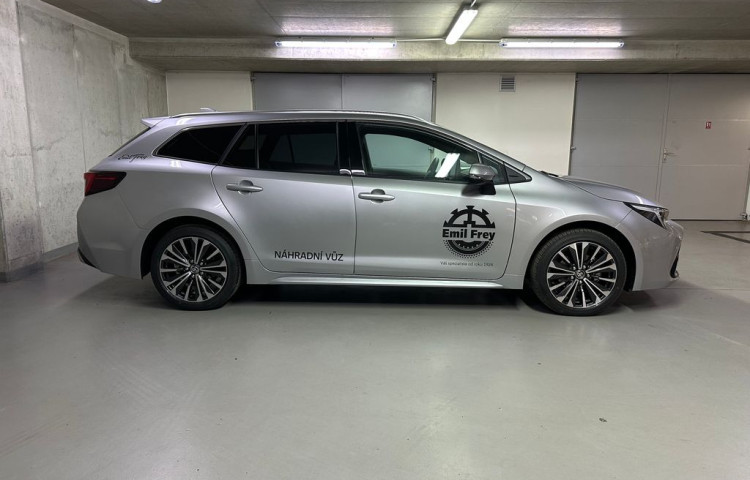 Toyota Corolla Style 1.8 Hybrid e-CVT  Tourin