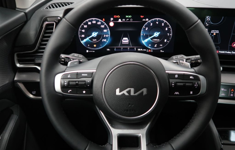 Kia Sportage TOP 4x4 - K odberu IHNED