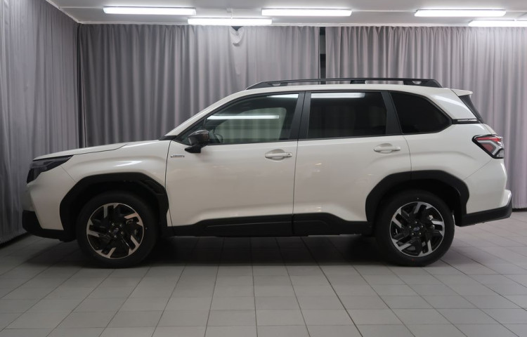 Subaru Forester COMFORT 4X4. K ODBĚRU IHNED!