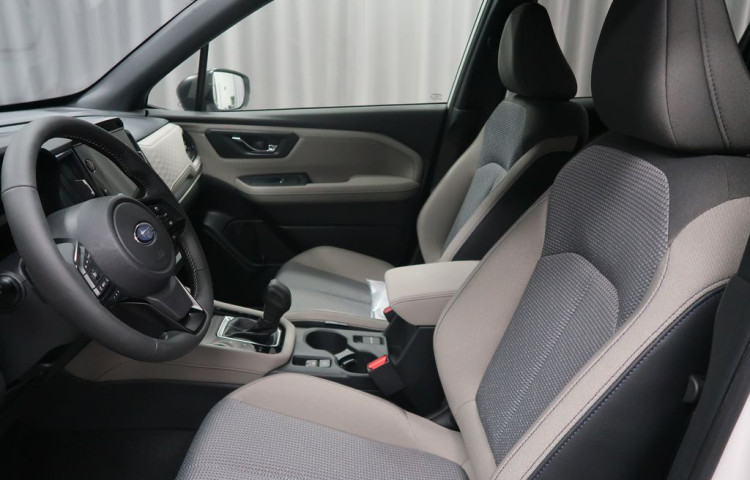 Subaru Forester COMFORT 4X4. K ODBĚRU IHNED!