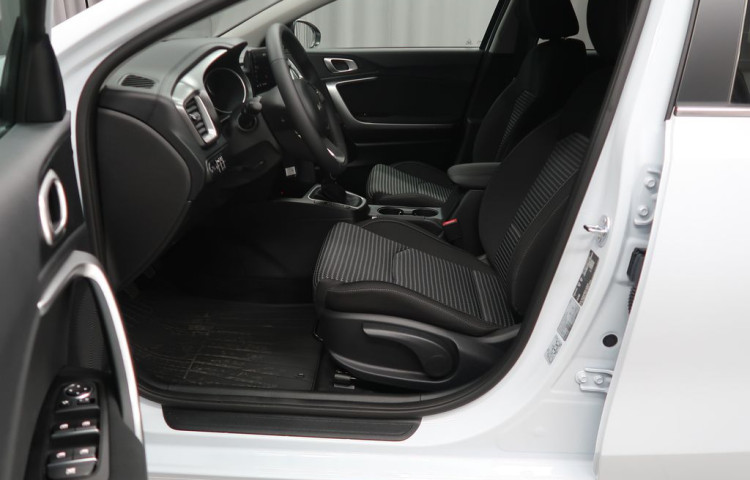 Kia Ceed SW SW TOP - K odberu IHNED