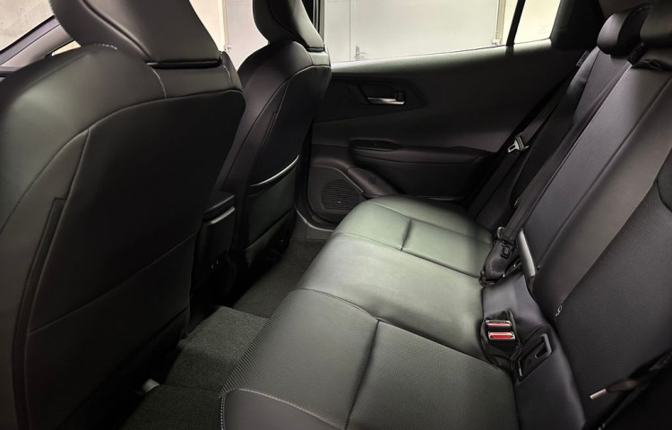 Toyota Prius Executive Solar roof  Plug-in