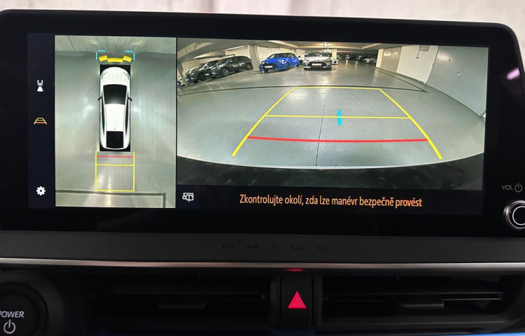Toyota Prius Executive Solar roof  Plug-in