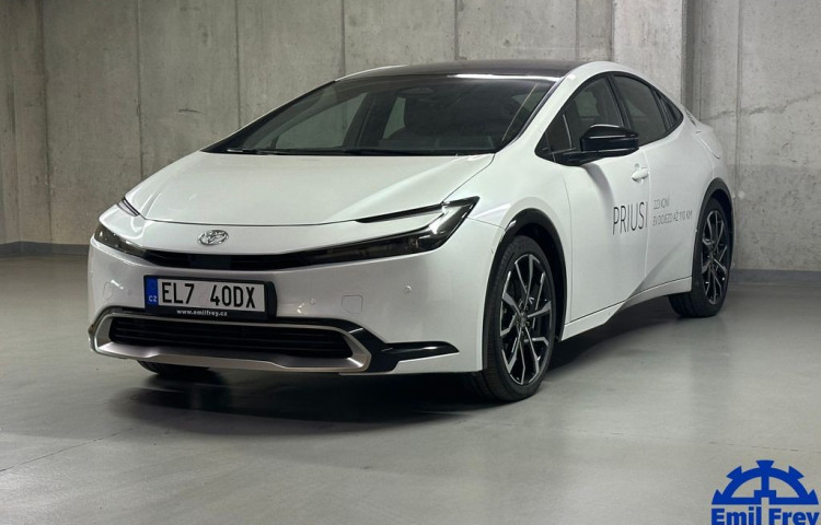 Toyota Prius Executive Solar roof  Plug-in