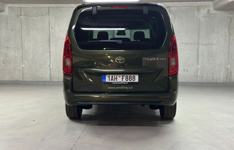 Toyota ProAce VIP 7S 1.5 D-4D 130k Long VIP
