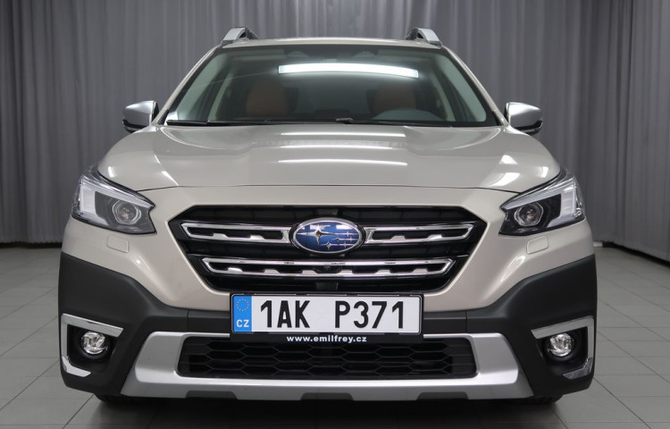 Subaru Outback TOURING 4X4 + hnědá kůže. DEMO