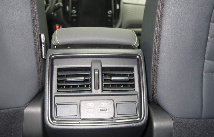 Subaru Forester FIELD 4X4 AWD + tažné zařízení
