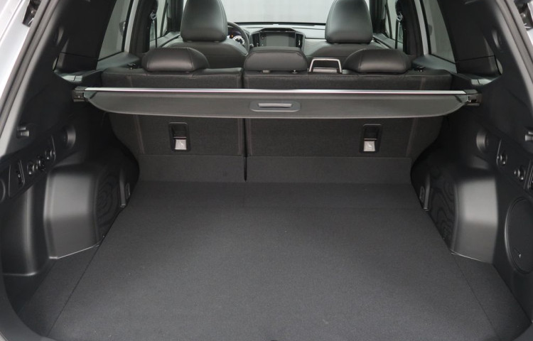 Subaru Forester FIELD 4X4 AWD + tažné zařízení