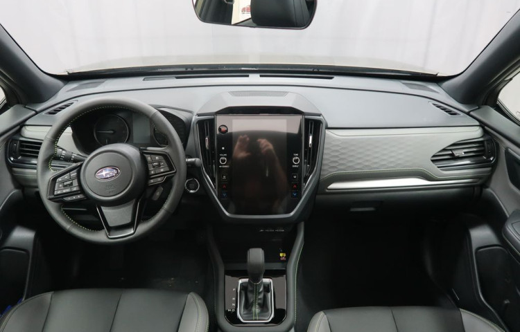 Subaru Forester FIELD 4X4 AWD. K odběru ihned.