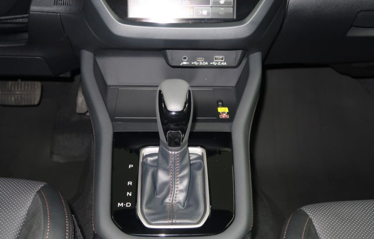 Subaru Forester COMFORT NAVI + tažné zařízení!