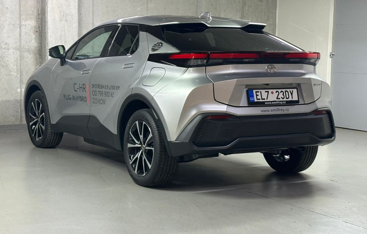 Toyota C-HR Style 2.0 Hybrid 135kW E-CVT S