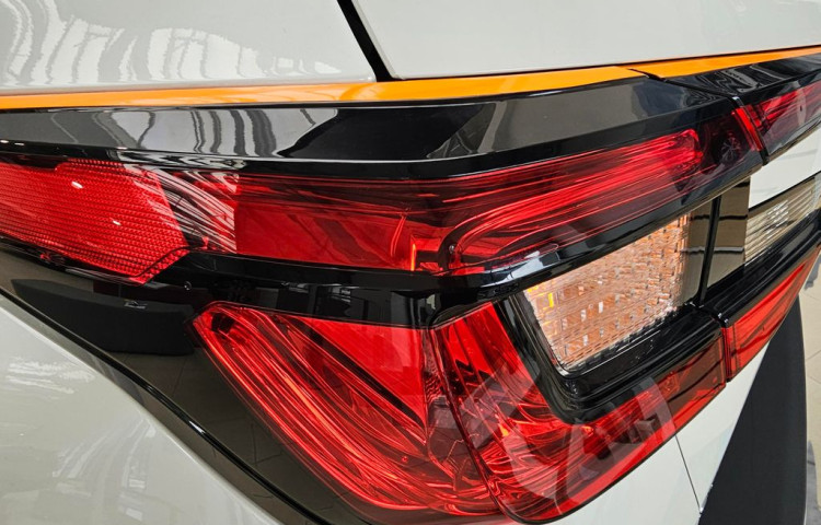 Subaru Crosstrek 2.0i-S ES Com-Nav URBAN W PACK