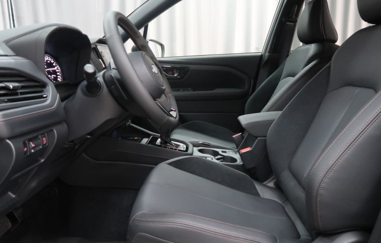 Subaru Forester TOURING  4X4 AWD. DEMO