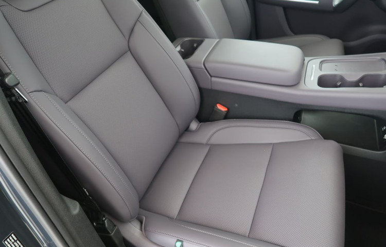 Leapmotor C10 REEV Zimní pneu - ZDARMA