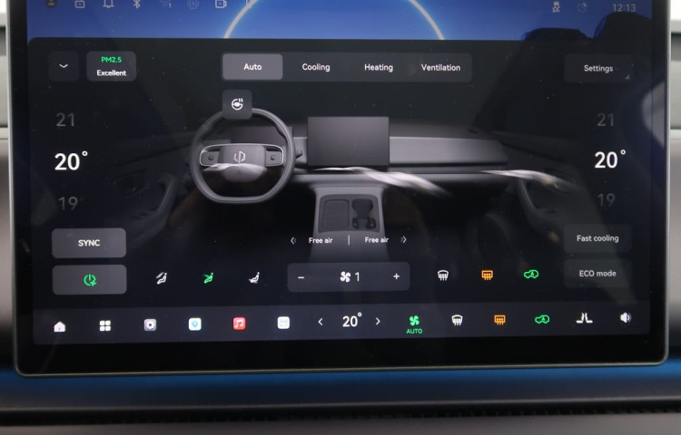 Leapmotor C10 REEV Zimní pneu - ZDARMA