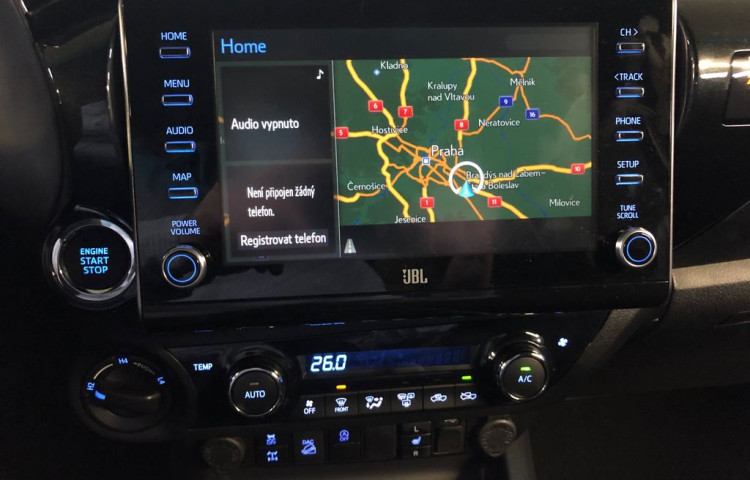 Toyota Hilux Invincible 2.8 Double Cab AT