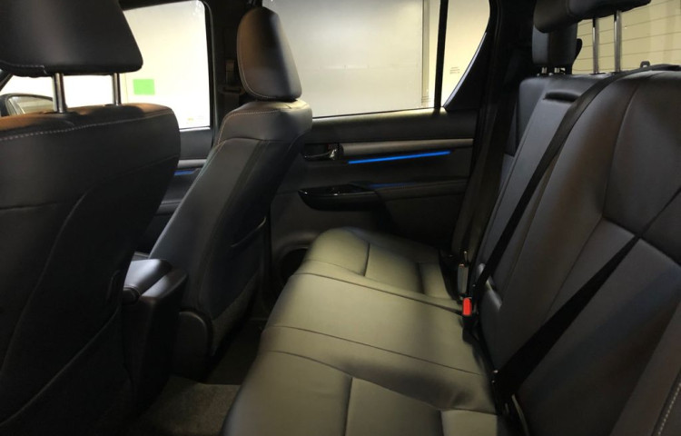 Toyota Hilux Invincible 2.8 Double Cab AT