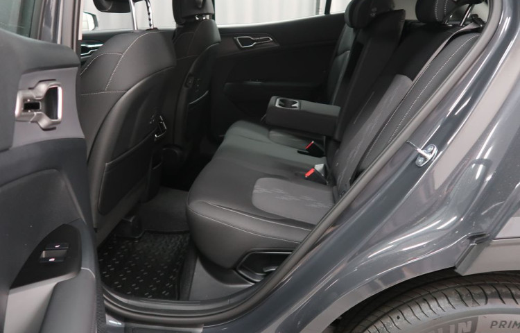 Kia Sportage Exclusive 4x2 - K odběru IHNED