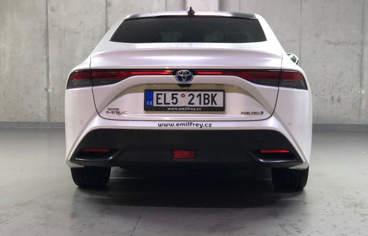 Toyota Mirai Executive VIP black