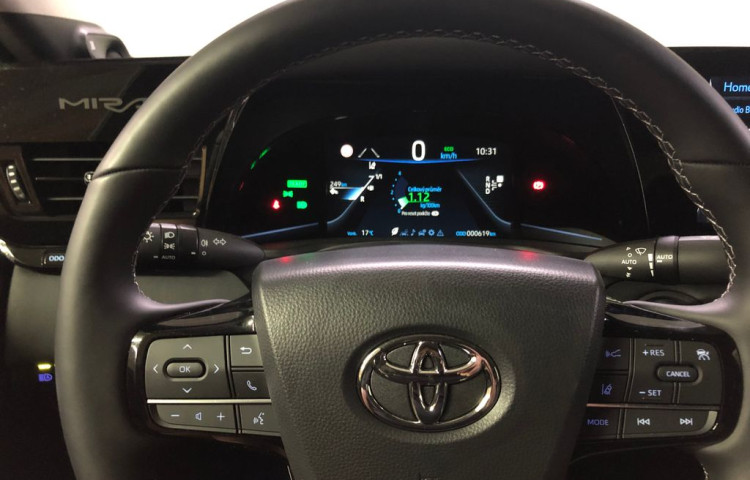 Toyota Mirai Executive VIP black