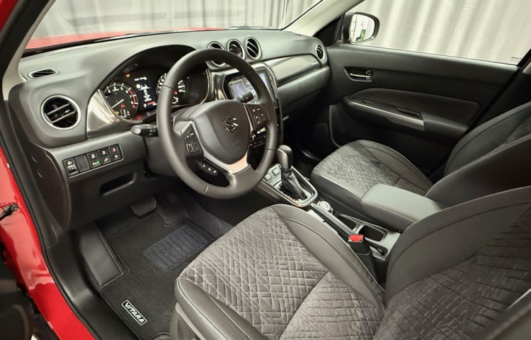 Suzuki Vitara 1,4 Eleg.4x4 AT-k odběru 02/26